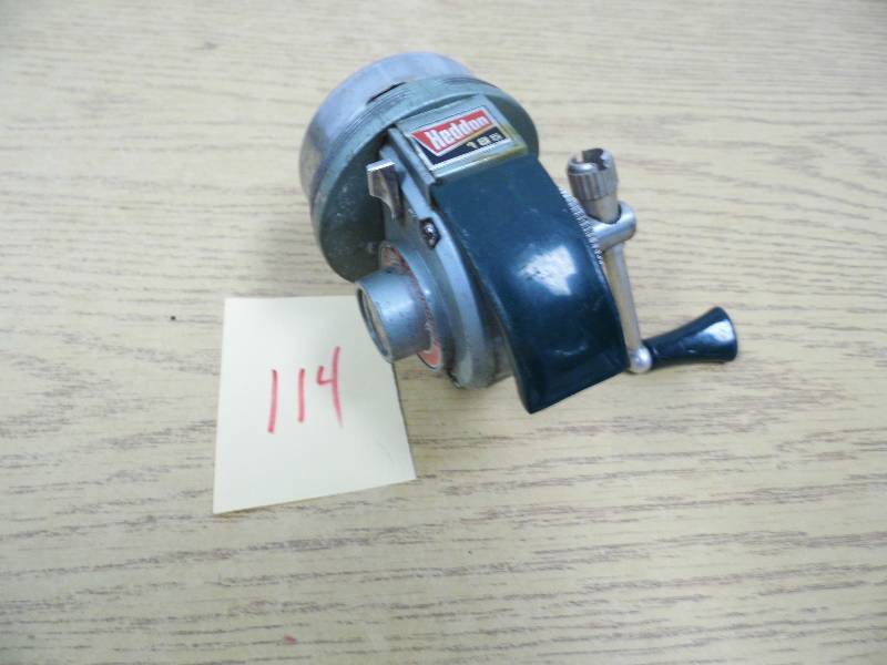 lot 114 image: Heddon Convertible Reel