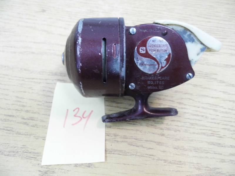 lot 134 image: Wonderstyle Reel