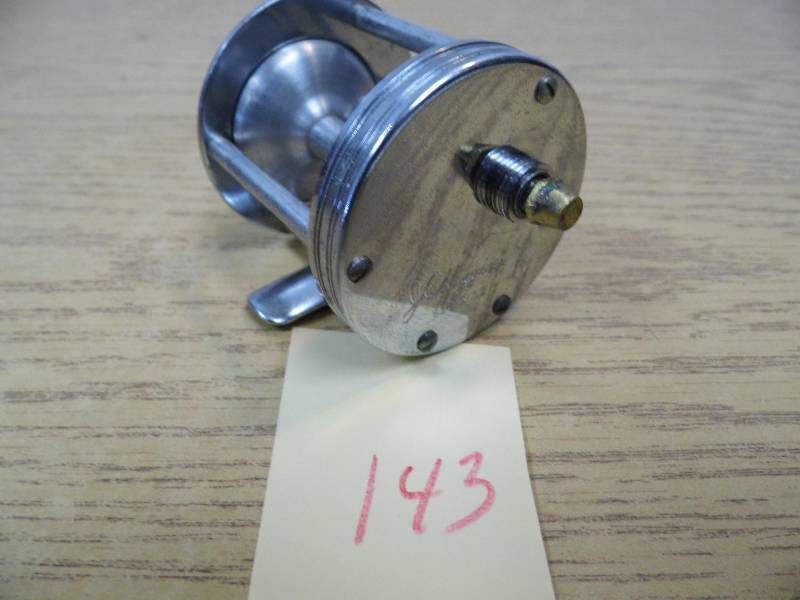 lot 143 image: JC Higgins Reel