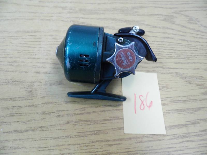 lot 186 image: Heddon Reel
