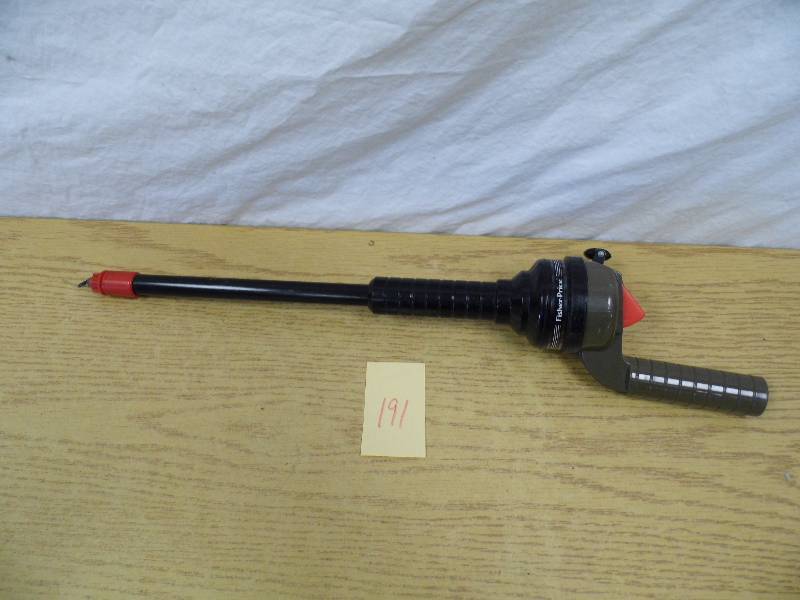 lot 191 image: Fischer Price Fishing Pole