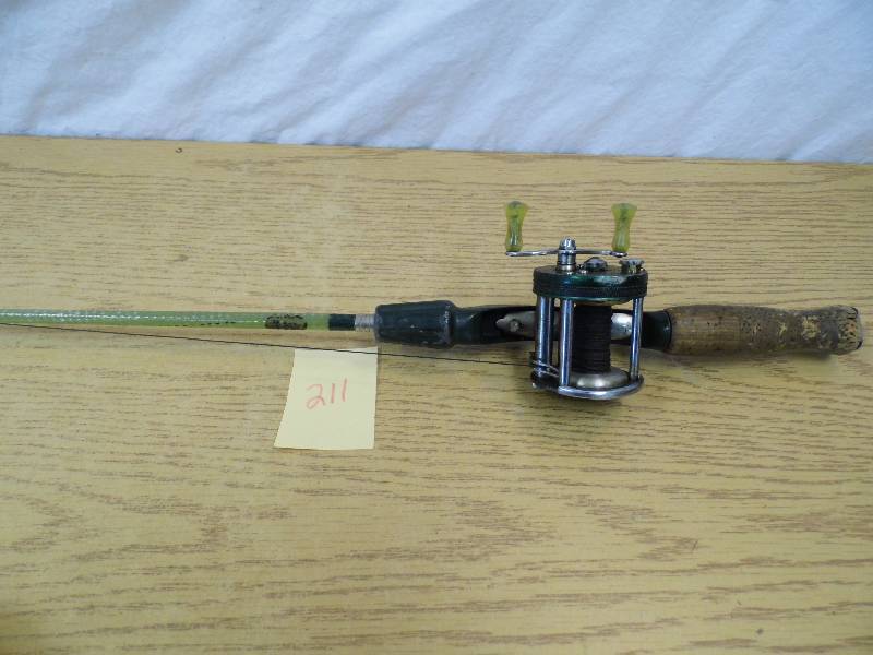 lot 211 image: Pole w Shakespeare Reel