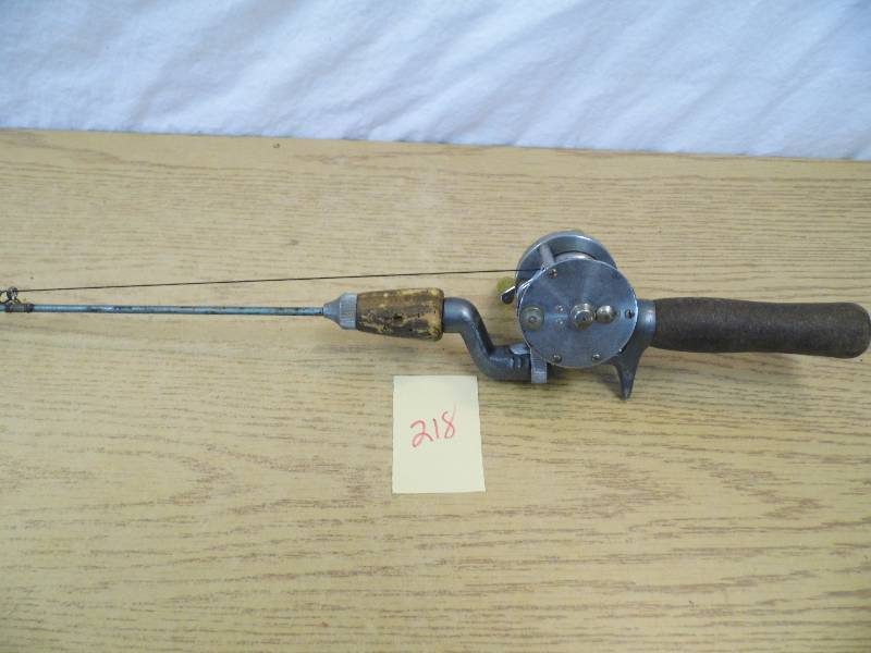 lot 218 image: Pole w Shakespeare Reel
