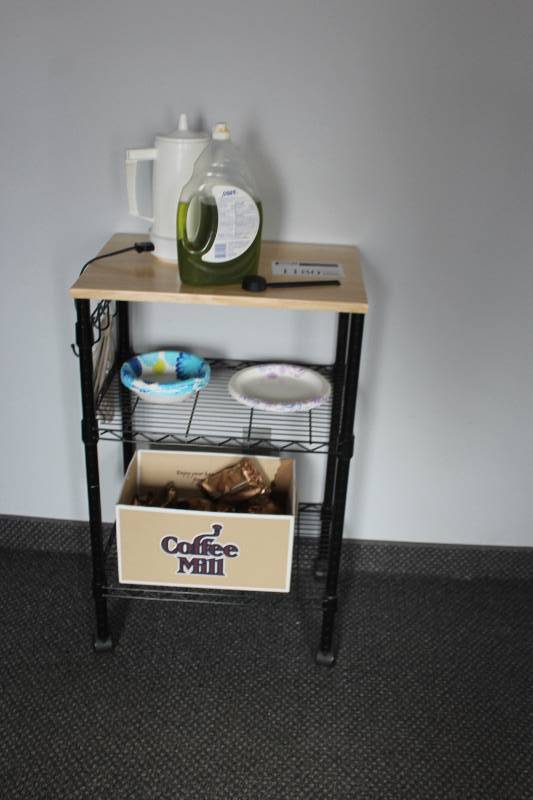 lot 1180 image: 3-Shelf Decorative Rolling Table