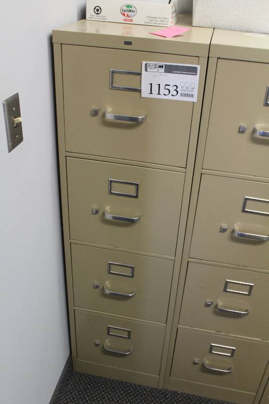 lot 1153 image: Hon 4-Drawer Metal File Cabinet