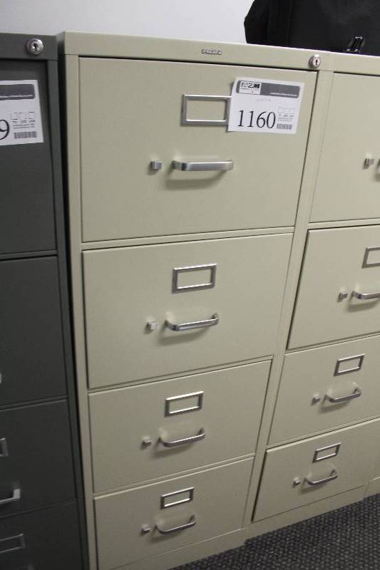 lot 1160 image: Hon 4-Drawer Metal File Cabinet