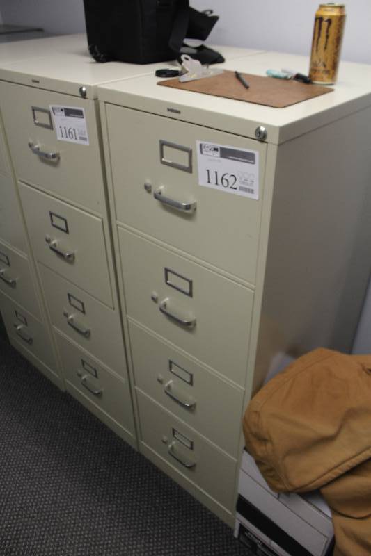 lot 1162 image: Hon 4-Drawer Metal File Cabinet