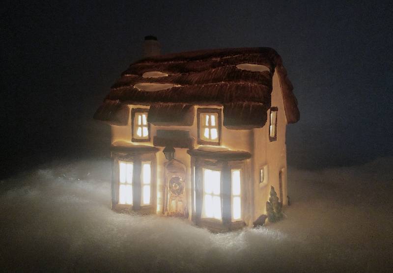 lot 34 image: Toy Shop