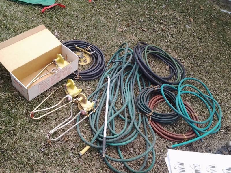 lot 11 image: Large Lot Of Garden Hoses, Sprinklers, Watering Wand