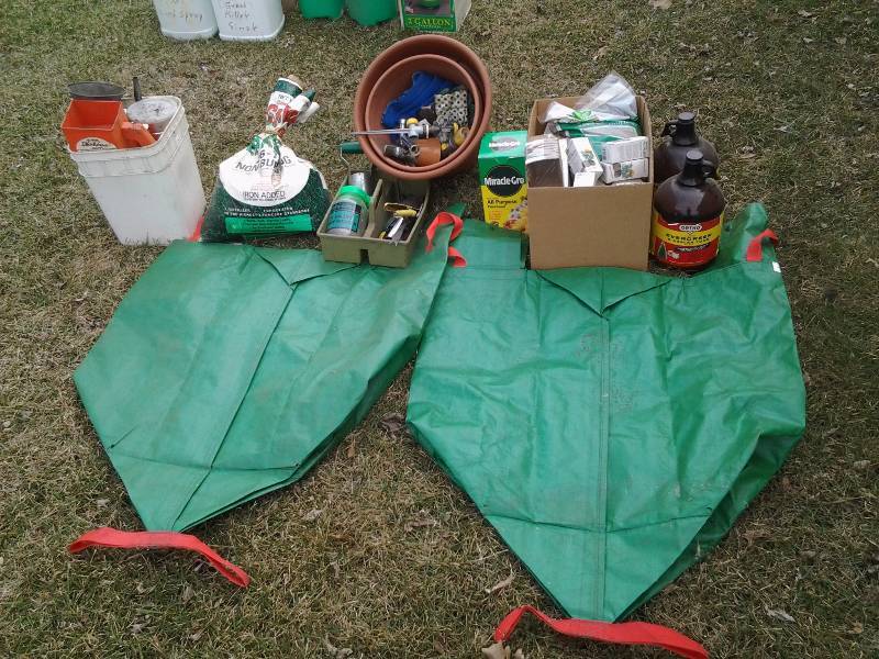 lot 12 image: Large Lot Of Garden Related-Peat Pots, Plant Food, Hand Tools, Bulb Planter, Fertilizer, 2-Bag-Its