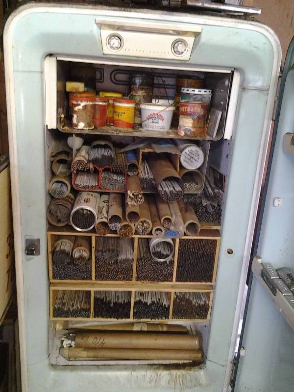 lot 35 image: Old Refrigerator Full Of Welding Rods & Braising Rods