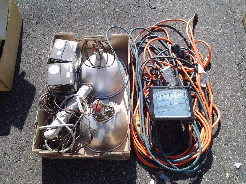 lot 40 image: 2-Halogen Clamp-On Work Light Fixtures, Multi Plug, Flood Light Bulbs & Extension Cords