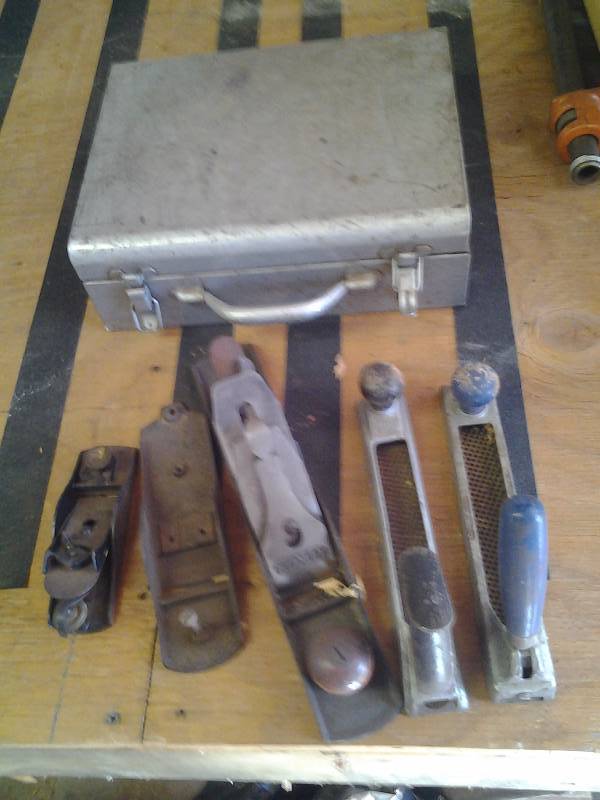 lot 45 image: 2-Planes, 2-Grater Planes, 1-Case
