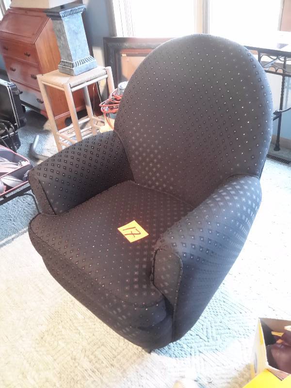 lot 17 image: Very nice Upholstered Chair and ottoman