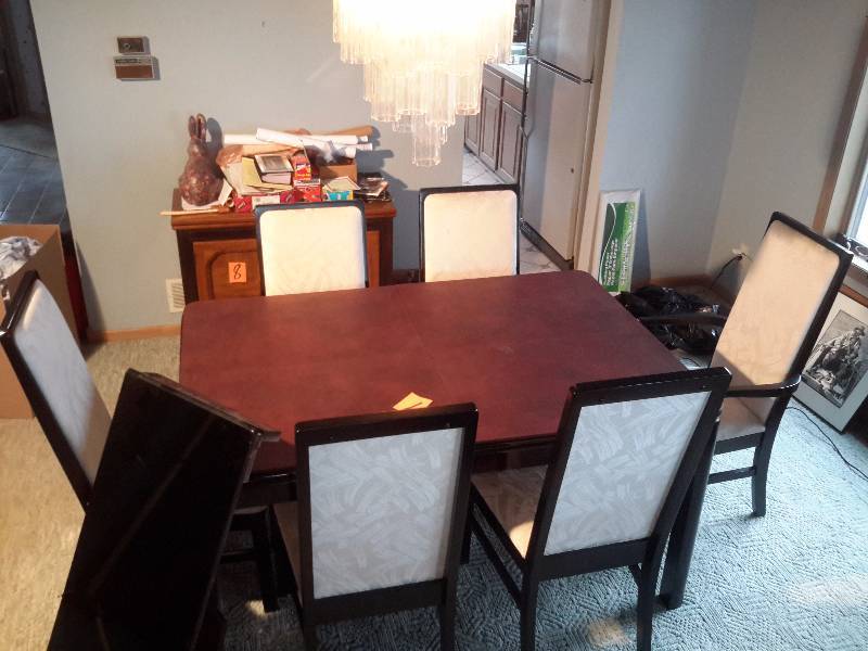 lot 1 image: Beautiful Black lacquer and Beveled  Mirror Dining room Table.. 6 Cloth Upholstered chairs