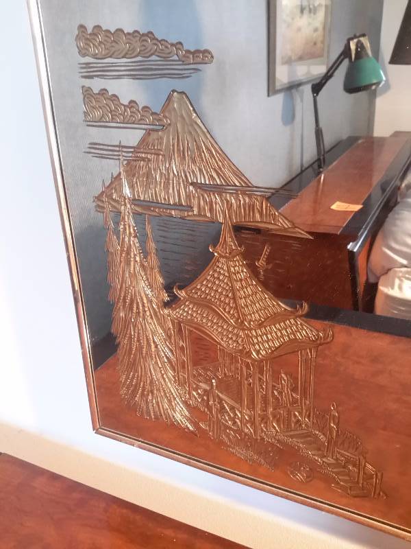 lot 45 image: Mirrror with Oriental Design