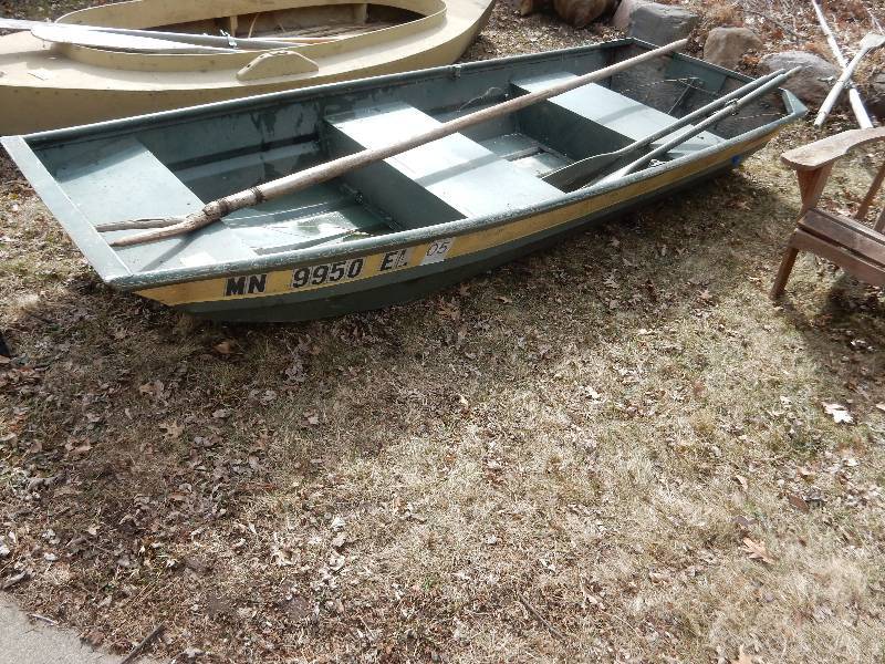 lot 62 image: Rhyan Craft Duck Boat
