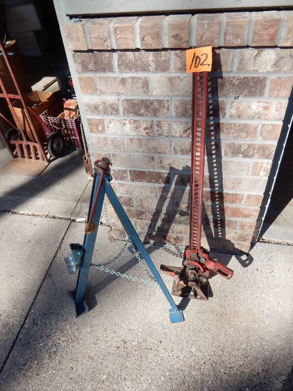 lot 102 image: 2 Jacks as pictured