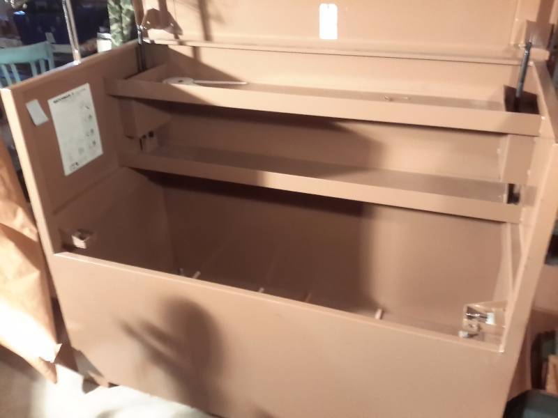 lot 118 image: KNAACK, tool box.
