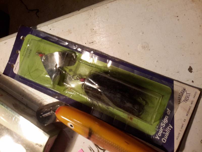 lot 169 image: Muskie Lures as pictured