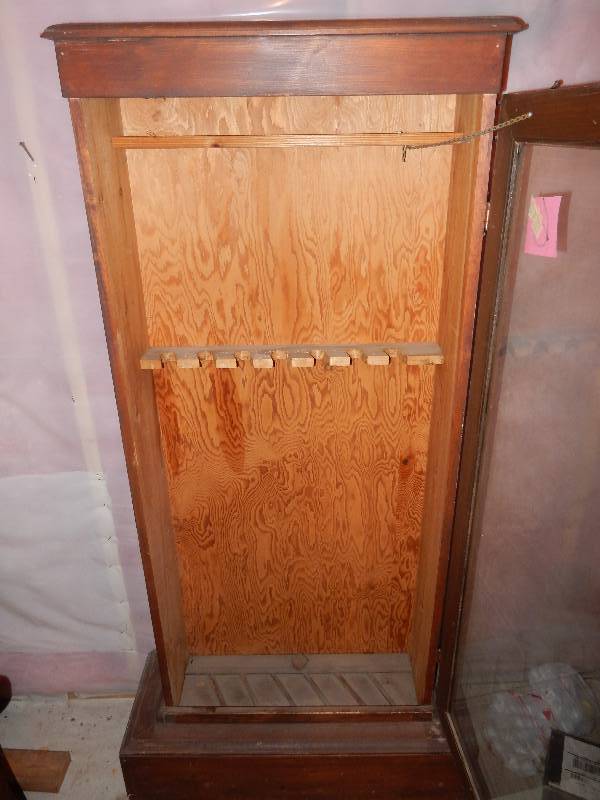 lot 6 image: Nice Gun Cabinet and extra Gun Rack