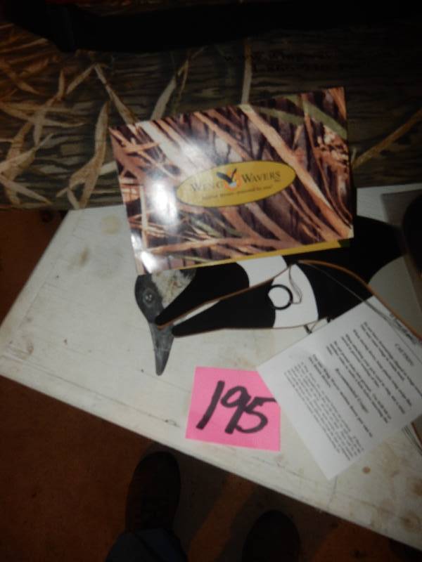 lot 195 image: 3 Goose Decoys as pictured
