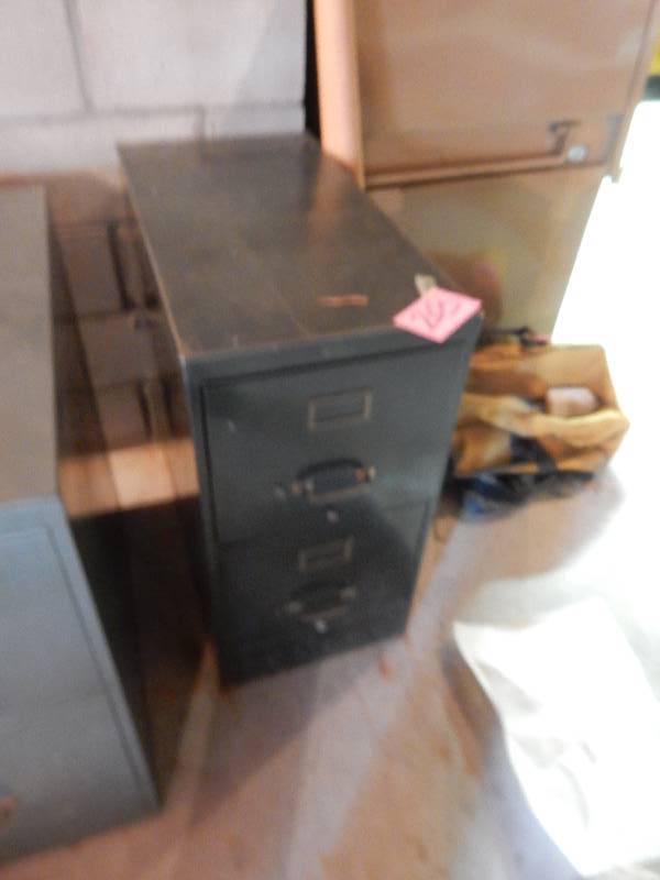 lot 202 image: 2 drawer legal size file cabinet