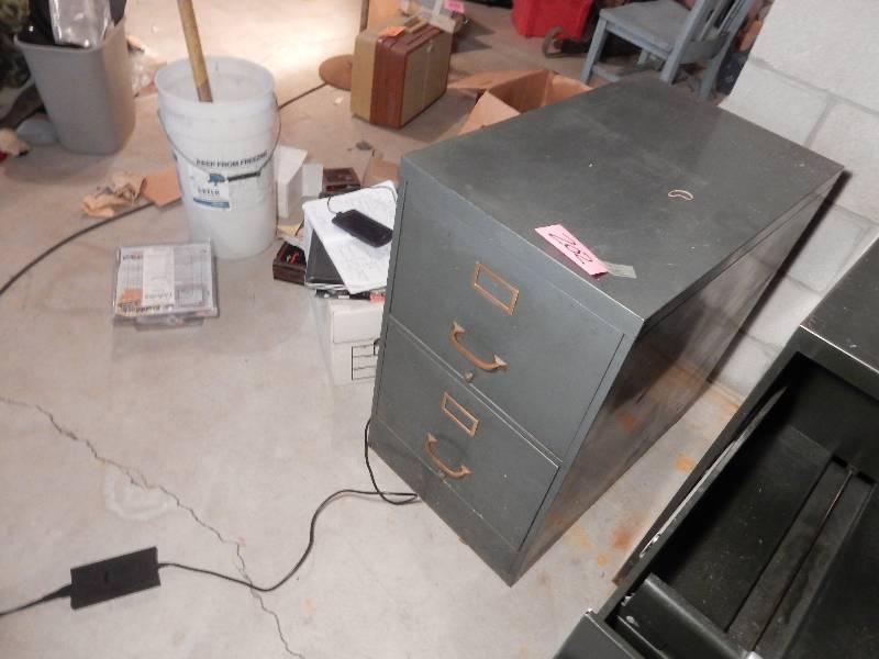 lot 203 image: 2 drawer, letter size file cabinet