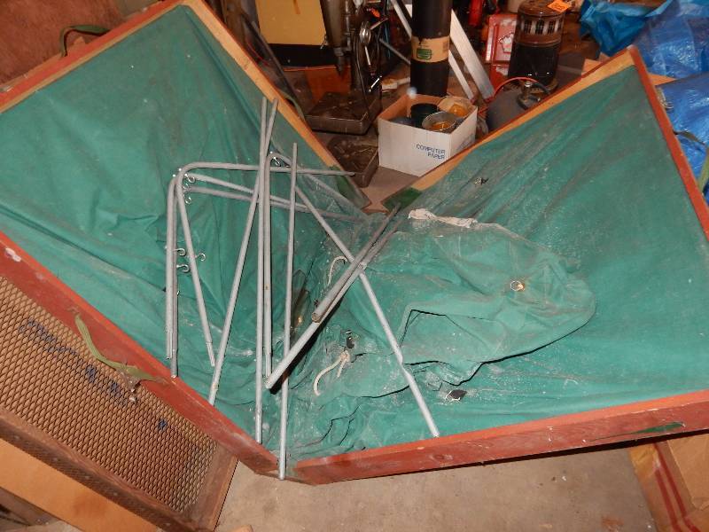 lot 206 image: Wood Base with Canvas Fold up Fish House