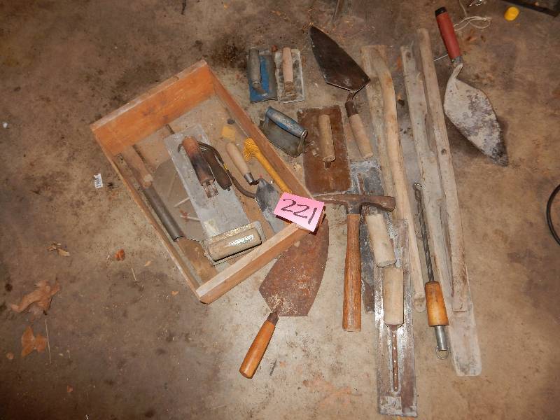 lot 221 image: Lot of Cement Tools as pictured