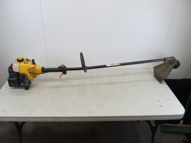 lot 31 image: Working Yard-Man Weed Whip