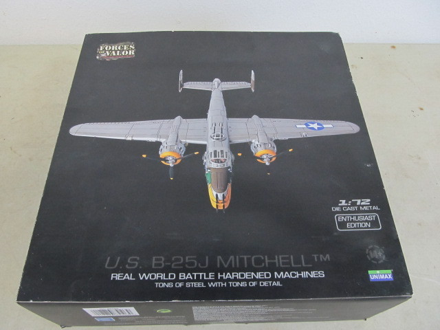 lot 54 image: NIB Forces of Valor Diecast Plane
