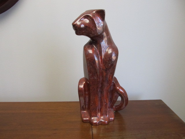 lot 69 image: Beautiful Vintage Haeger Leopard Statue