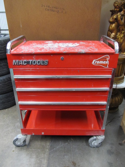 lot 99 image: MAC Rolling Tool Box wTools