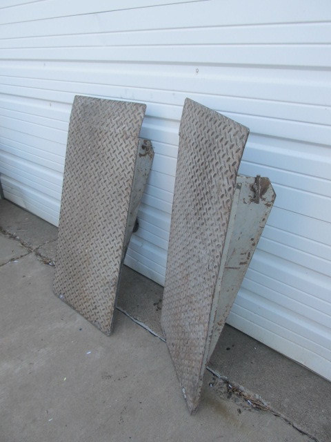 lot 102 image: HEAVY DUTY Steel Loading Ramps