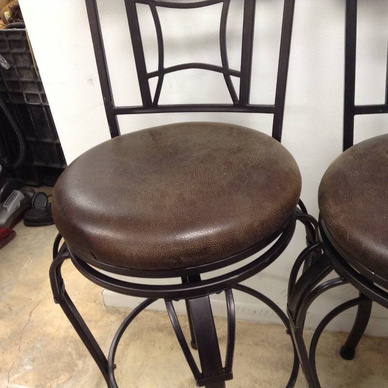 Lot of 3 Portland Counter Stools 30