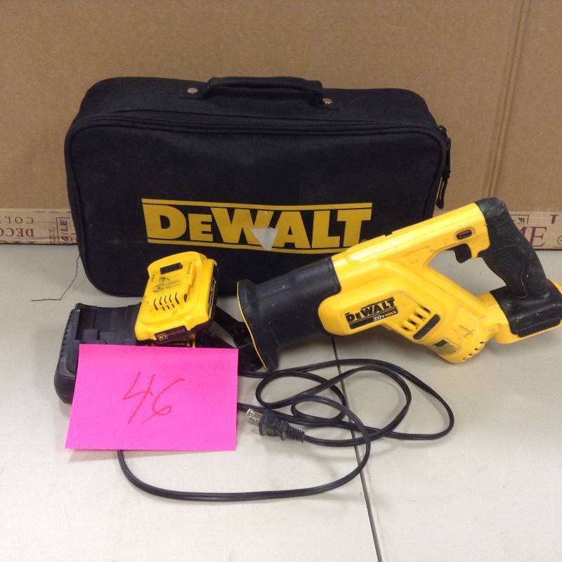 DEWALT DCS387B 20-volt MAX Compact Reciprocating Saw Battery and charger included in like new condition