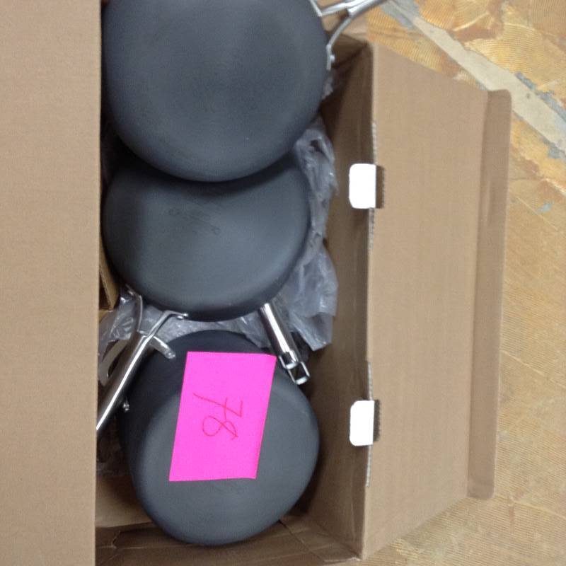 Calphalon Classic 10 Pc Not used