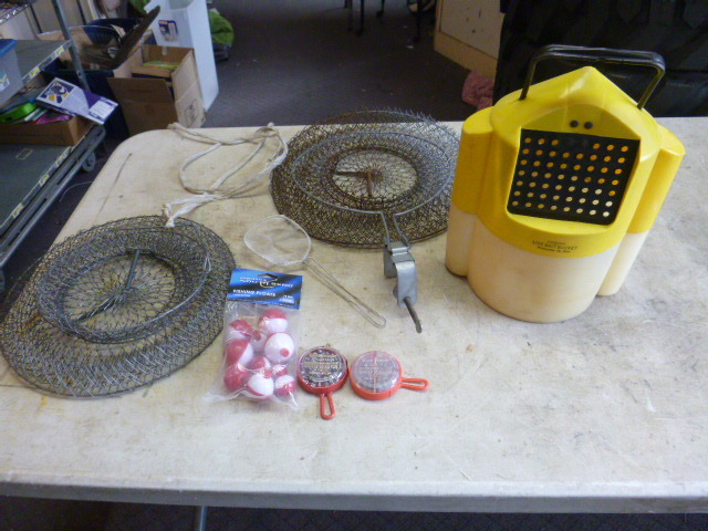 lot 41 image: Miscellaneous Fishing Items