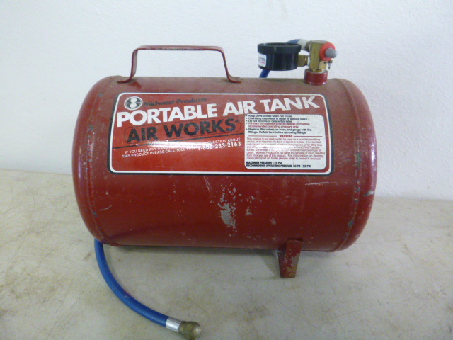 lot 50 image: Midwest Products Portable Air Tank