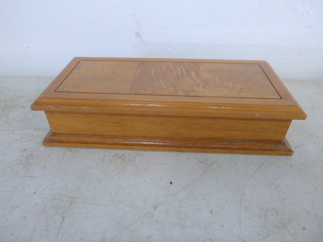 lot 90 image: Wood Jewelry Box