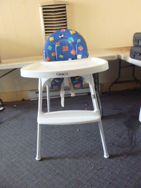 lot 96 image: Graco High Chair