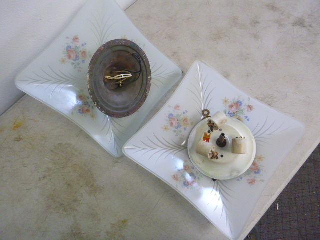 lot 103 image: 2 Ceiling Lights