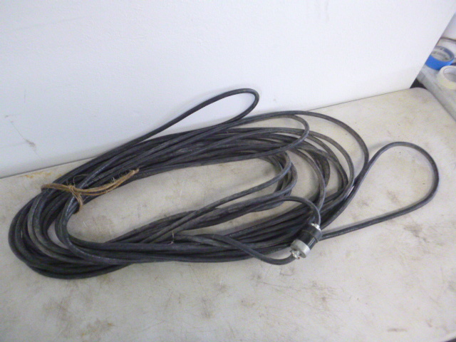 lot 120 image: Electric Cord