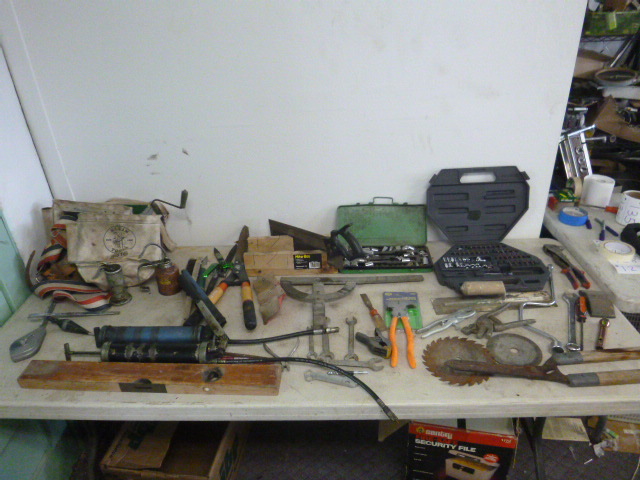 lot 127 image: Miscellaneous Tools
