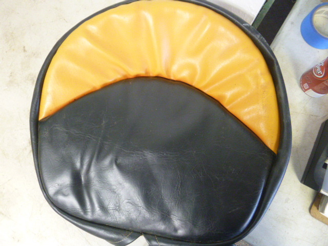 lot 132 image: Tractor Seat
