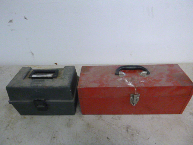 lot 137 image: Metal Toolbox and MCM Shot Shell Box