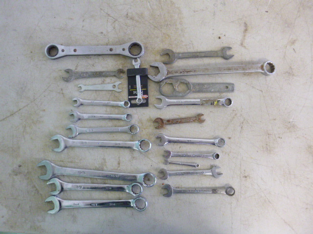 lot 164 image: Miscellaneous Wrenches