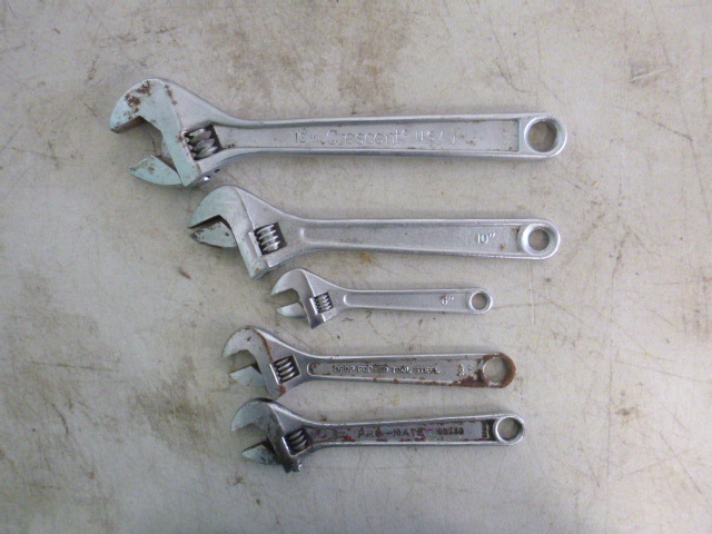 lot 165 image: 5 Adjustable Wrenches