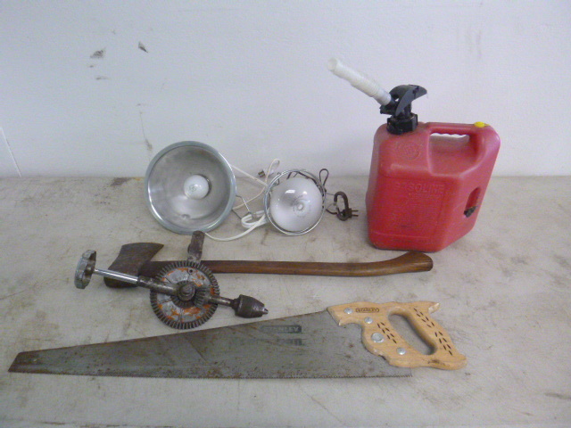 lot 198 image: Miscellaneous Garage Items